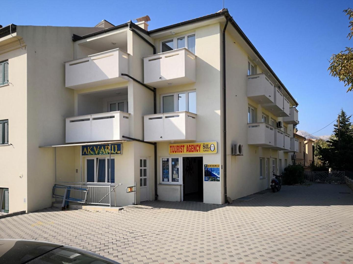 Apartments Aquarium Dorcic Baska  Bagian luar foto