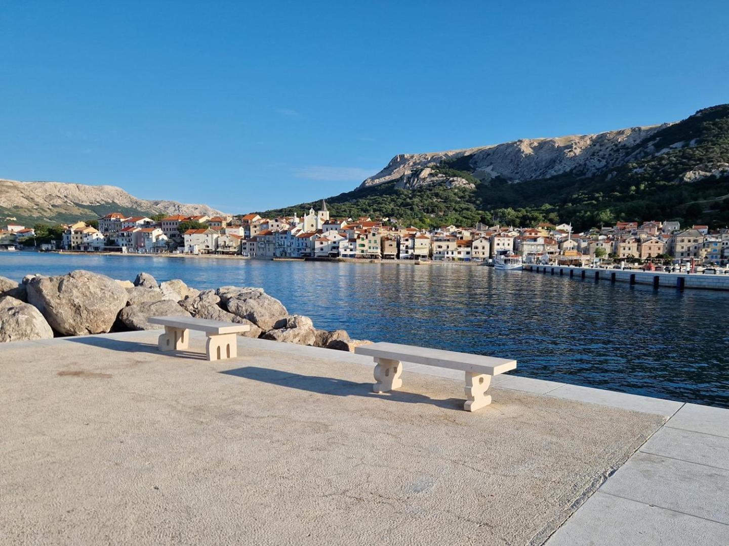 Apartments Aquarium Dorcic Baska  Bagian luar foto
